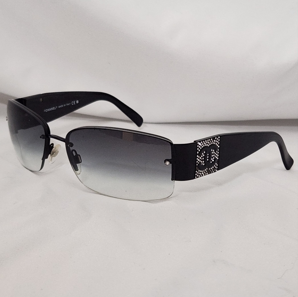 Authentic Chanel 4117-B EUC w/ COA